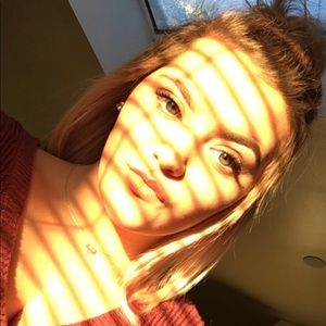 Meet your Posher, Janelle